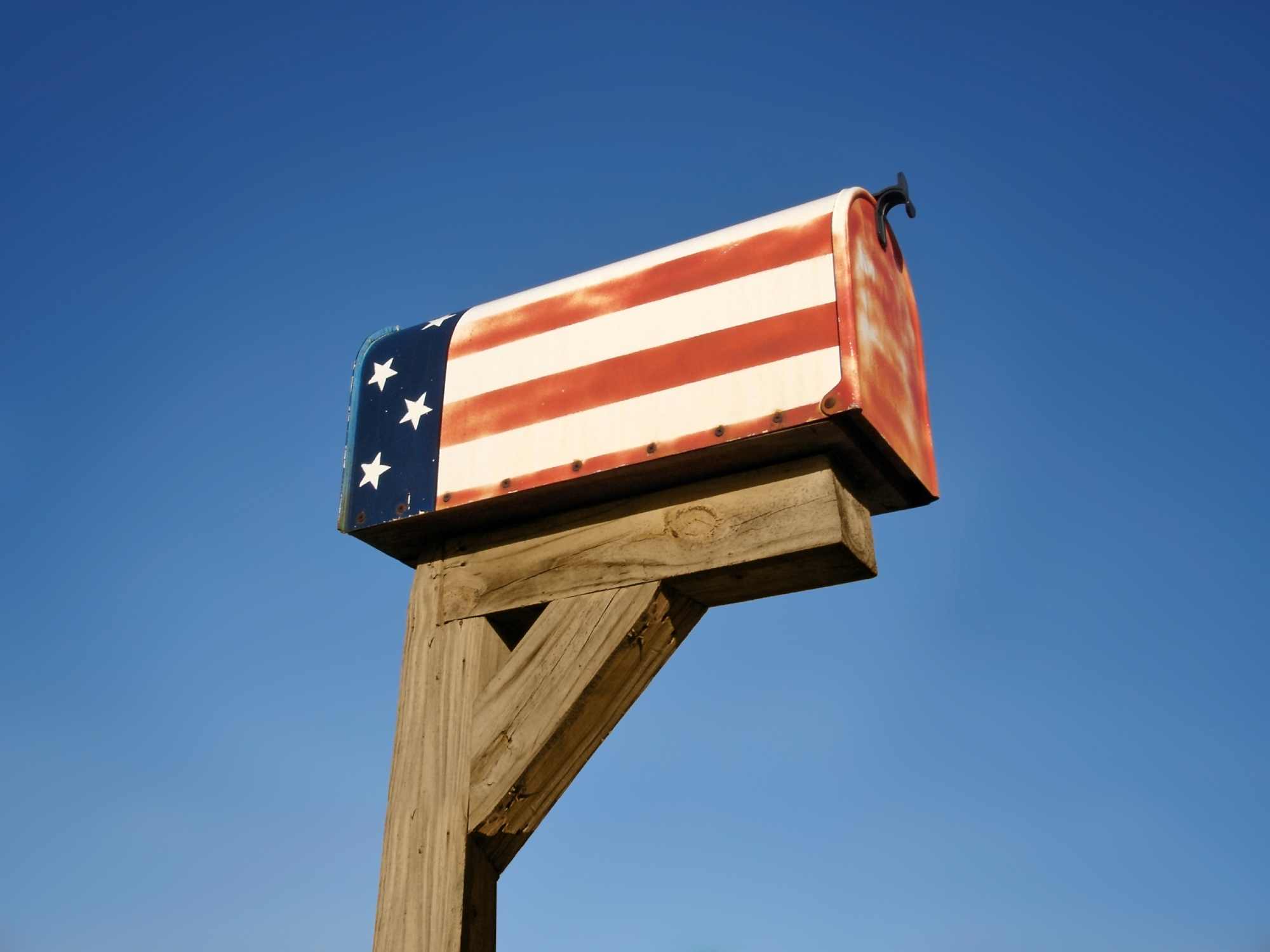 A very patriotic mailbox